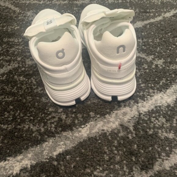 On Running Cloud Nova Women’s Running shoes size 5, 6 - Picture 3 of 6